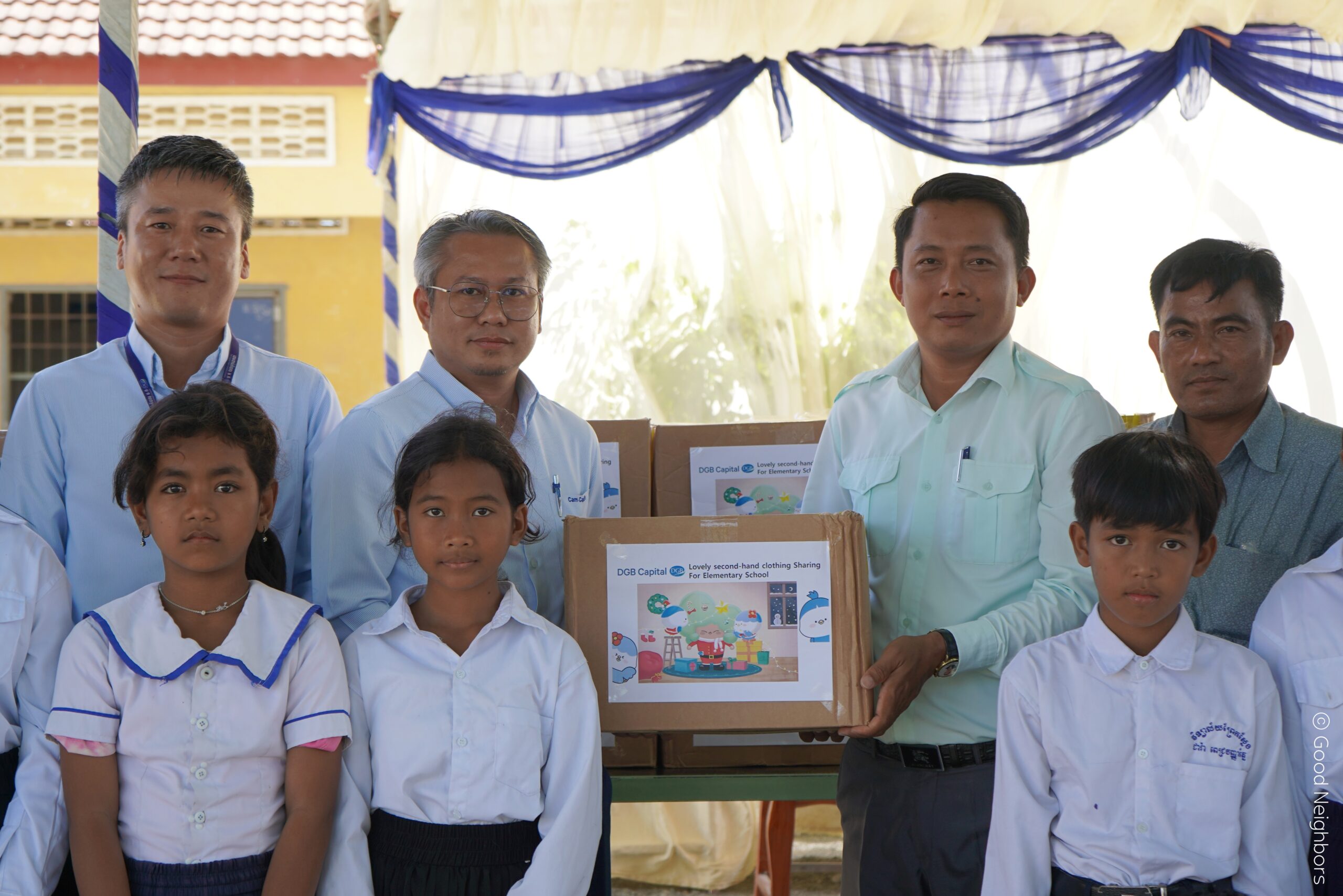 Good Neighbors Cambodia – DGB Cam Capital Visited and Handed Out Gift Materials to students in Kok Ches Primary School